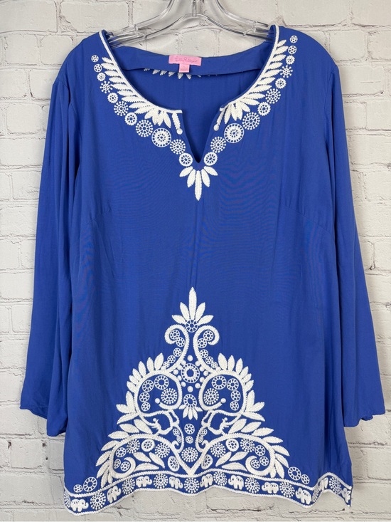 Lilly Pulitzer Tops - LILLY PULITZER Charlotte blue embroidered split-neck flowy tunic top, size L